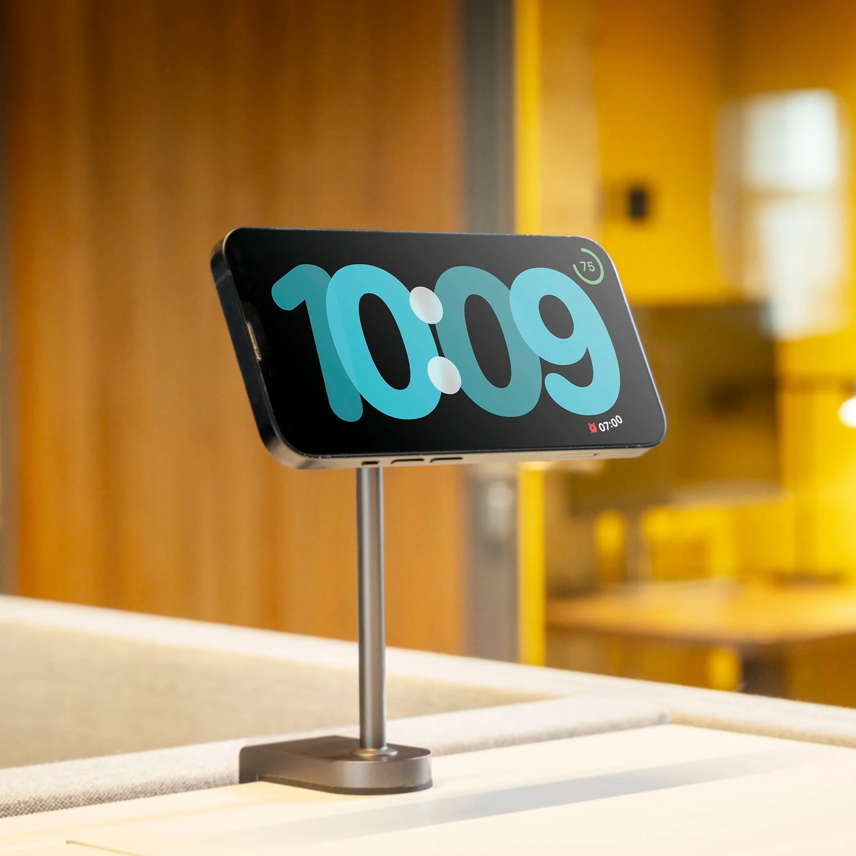 Office Wireless Charger Mount Pro 2 - Image 5